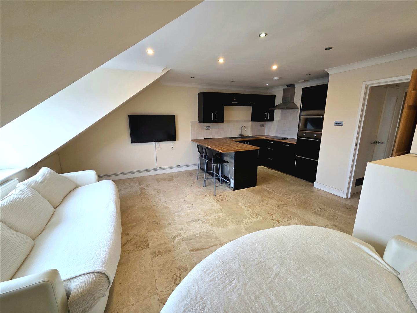 Squire Court, Victoria Quay Marina, Swansea, SA1 3XB